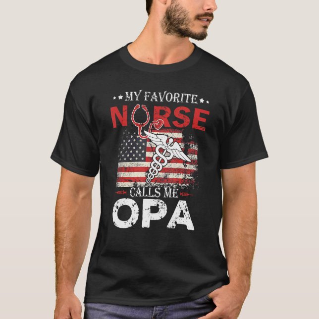 Camiseta Adorável Minha Enfermeira Favorita Me Chama Opa St (Frente)
