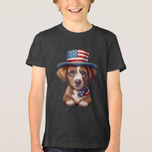 Camiseta Adorável Puppy Patriótico no Chapéu Americano