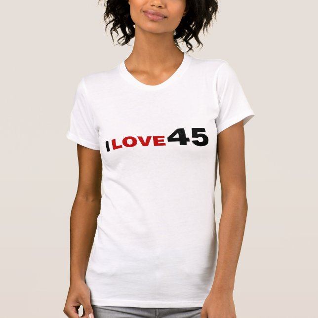 Camiseta Adoro 45 (Frente)