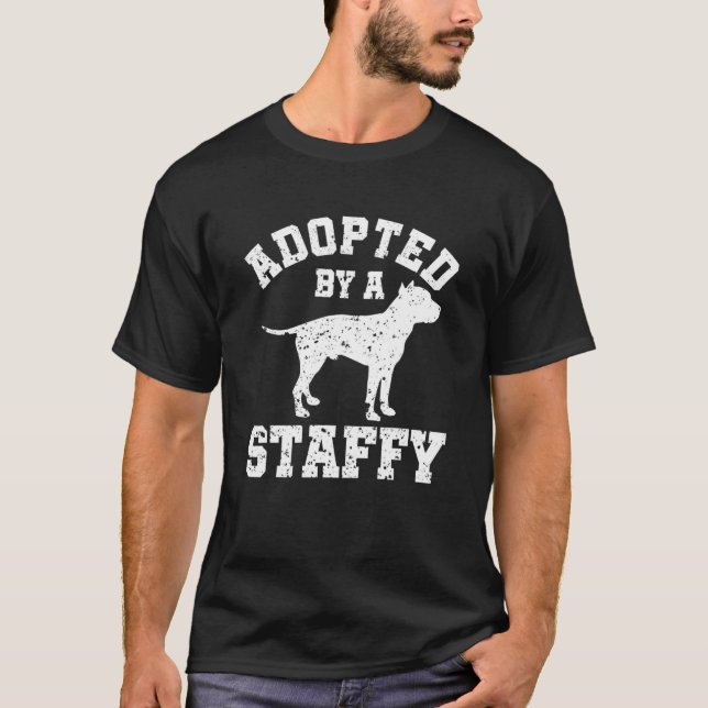 Camiseta Adotado Por Staffy Staffordshire Bull Terrier (Frente)