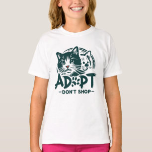 Camiseta Adotar não comprar 1