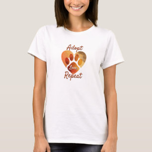 Camiseta Adote Amor Repita Arte de Pata Terrosa e Quente