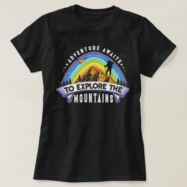 Camiseta Adventure Awaits To Explore The Mountains (Frente do Design)