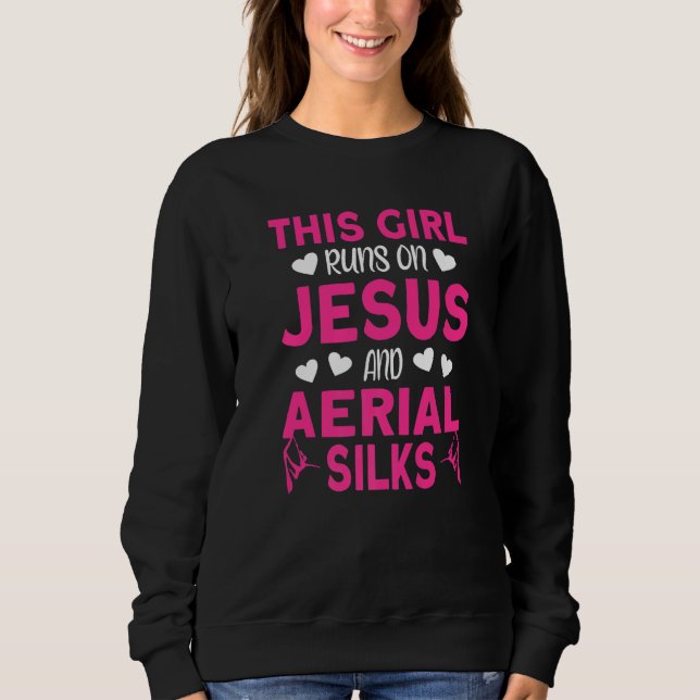 Camiseta Aerialist This Girl runs on Jesus and Aerial Silks (Frente)