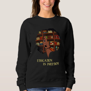 Camiseta África: Educação é Livro da Liberdade Preto