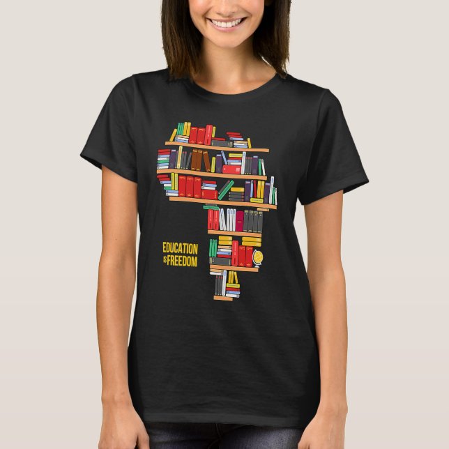 Camiseta Africa Education Is Freedom Library Book (Frente)