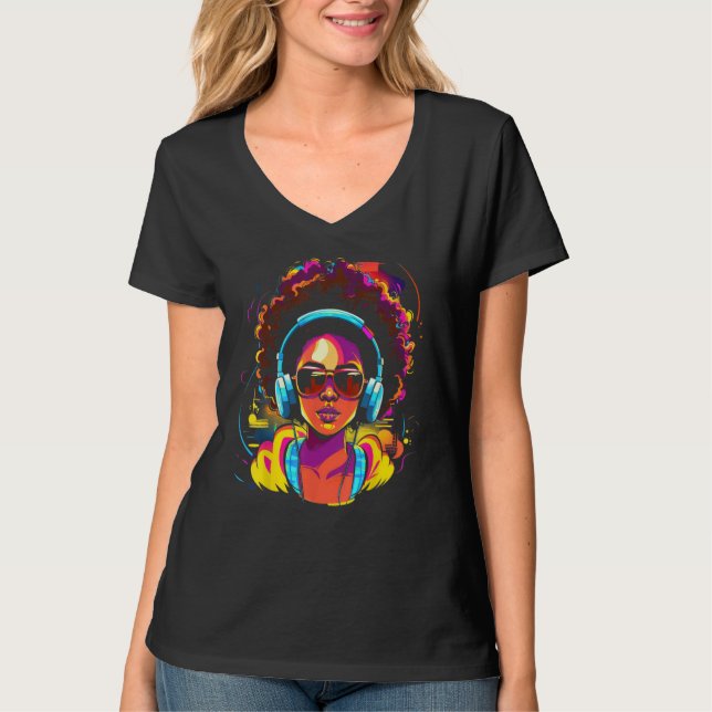 Camiseta African American Woman Black Girl With Headphones  (Frente)