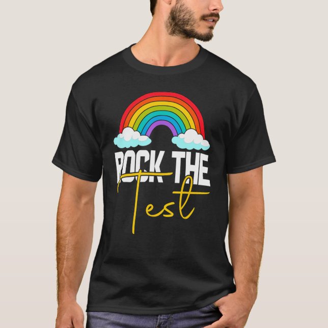 Camiseta agitar o arco-íris do dia de teste do professor te (Frente)