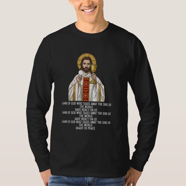 Camiseta Agnus Dei Sanctus Tradicional em Massa Latina (Frente)