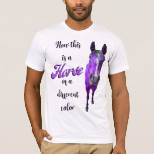 Camiseta Agora Isto É Um Cavalo De Uma Cor Diferente Roxo
