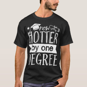 Camiseta Agora Mais Quente Por Um Graduado Cute Vintage Eng
