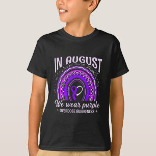 Camiseta Agosto Vestimos Sobredosagem Roxa No Arco-Íris Sen