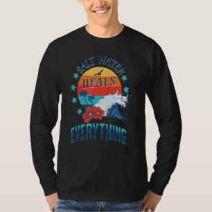 Camiseta Água salgada cura tudo tendencialmente