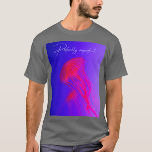 Camiseta Água-viva Rosa Rosa Perfeitamente Imperfeita