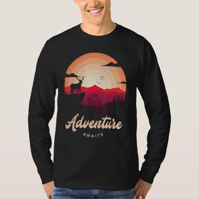 Camiseta Aguardo Roxo Sunset Mountain Deer Forest (Frente)