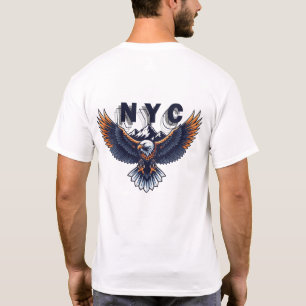Camiseta Águia Majestosa Sobre a Silhueta de Nova York – No