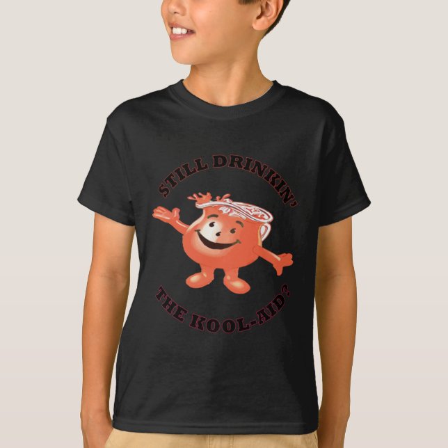 Camiseta Ainda Bebendo O Viciado Em Facas (Frente)