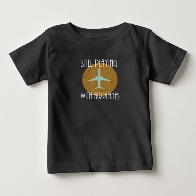 Camiseta Ainda Brincando Com Presente Gráfico Piloto De Avi (Frente)