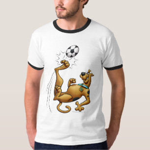 Camiseta Airbrush do pontapé aéreo do futebol de Scooby-D
