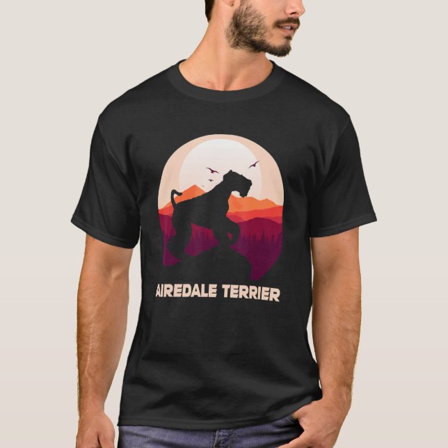 Camiseta Airedale Terrier and Moon Halloween (Frente)