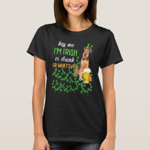 Camiseta Airedale Terrier Me Beija Sou Irlandês Ou Bebado O