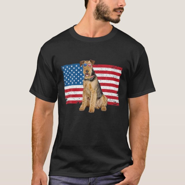 Camiseta Airedale Terrier Pai Mãe Americana Bandeira Cachor (Frente)