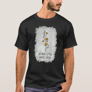 Camiseta Ajudando Pequenas Mentes A Crescer Splatter