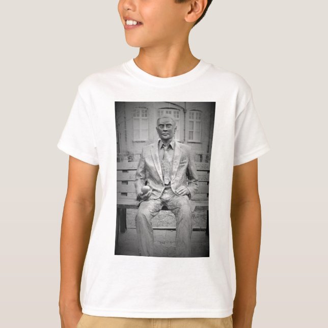 Camiseta Alan Turing, OBE. O pai da computação moderna (Frente)