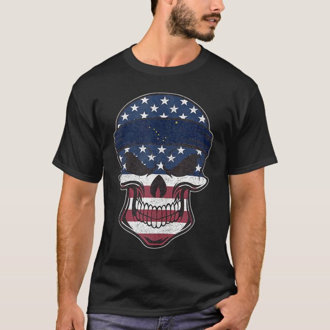 Camiseta Alaska American Flag Skull  State Flag Alaska Root (Frente)