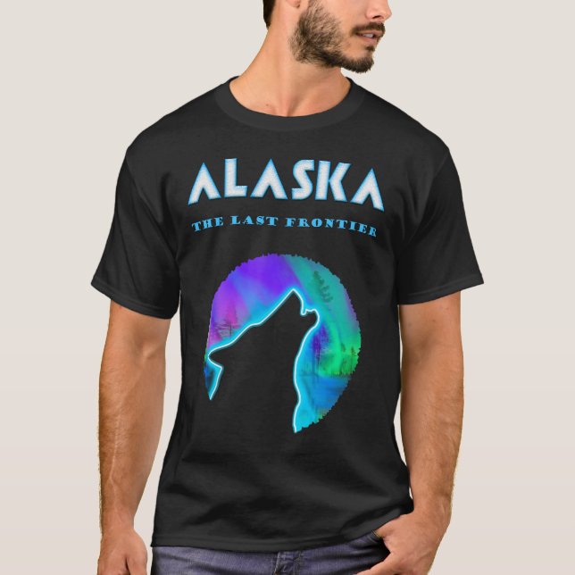 Camiseta Alaska, lobo selvagem de rastejamento da Lua cheia (Frente)