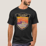 Camiseta Alcatraz Island San Francisco Viagem Art Vintage<br><div class="desc">Alcatraz Island vetor art design. Ilha Alcatraz ao anoitecer com um farol,  fortificação militar e prisão federal em São Francisco,  Califórnia.</div>