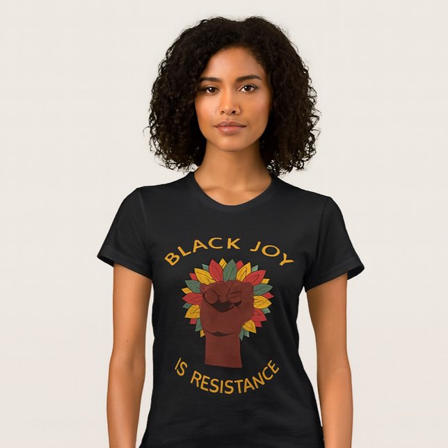 Camiseta Alegria Negra É Punho de Resistência (Criador carregado)