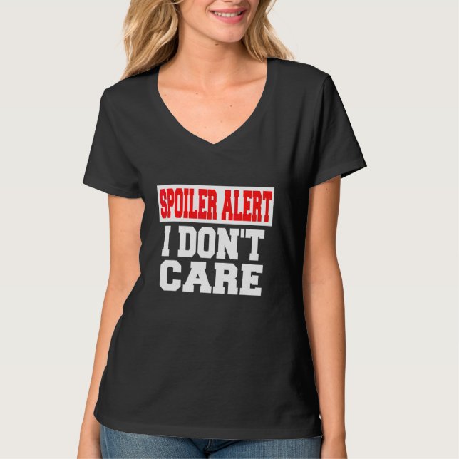 Camiseta Alerta de Spoiler Não Me Importo   Roupas Emo (Frente)