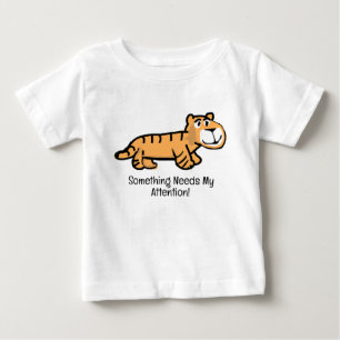 Camiseta Algo precisa da minha atenção