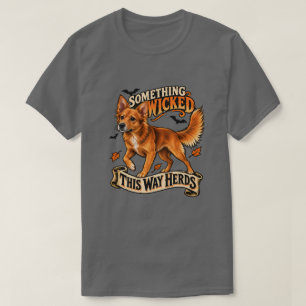 Camiseta Algo Sinistro Está Tocando o Cão de Halloween