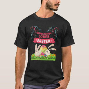 CAMISETA ALGUÉM ADORA CRIANÇAS PÁSCOA LESTE BUNNY