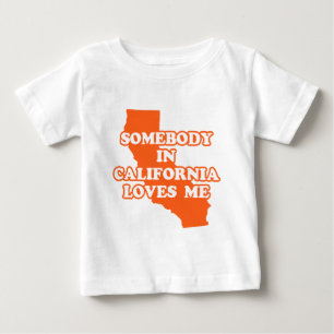 Camiseta Alguém em Califórnia ama-me