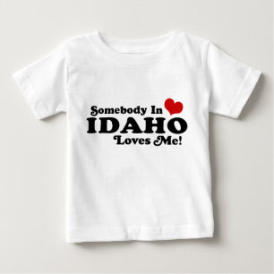 Camiseta Alguém em Idaho ama-me