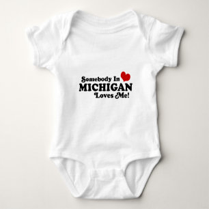 Camiseta Alguém em Michigan ama-me