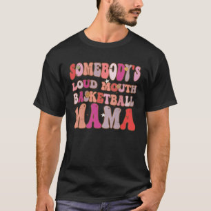 Camiseta Alguém joga bola de basquete Mama Groovy Retro