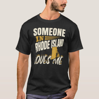 Camiseta Alguém Na Ilha Rhode Me Ama