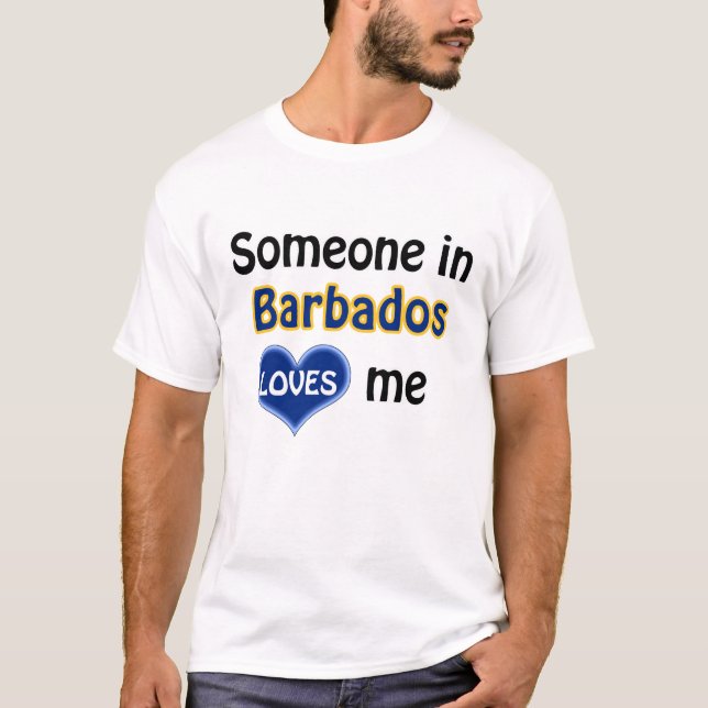 Camiseta Alguém nos Barbados me ama (Frente)
