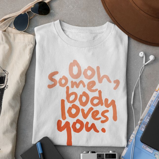 Camiseta Alguém Te Ama (Criador carregado)