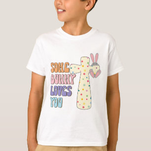 Camiseta Algum Coelhinho Ama Você - Páscoa
