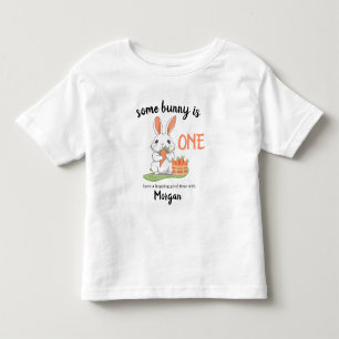Camiseta Algum Coelhinho Faz Um Aniversário de 1 Ano de Men