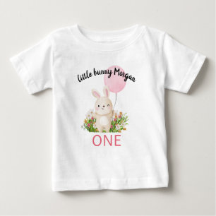 Camiseta Algum Coelhinho Tem Um Aniversário de 1 Ano de Men