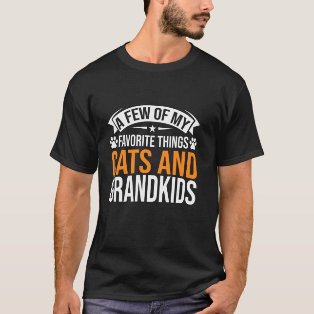 Camiseta Algumas das Minhas Coisas Favoritas Gatos e Netos  (Frente)