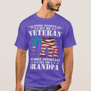 Camiseta Algumas Pessoas Me Chamam De Chamada Veterana Mais