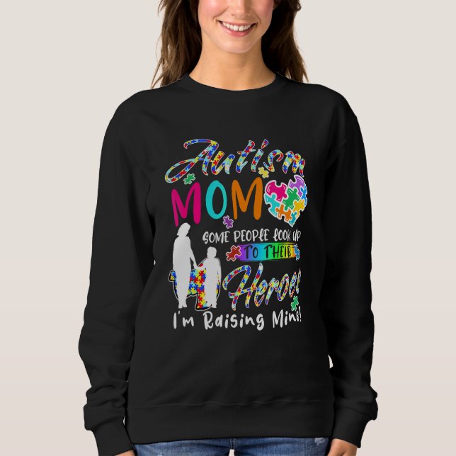 Camiseta Algumas Pessoas Procuram Heroínas Eu Estou Aumenta (Frente)