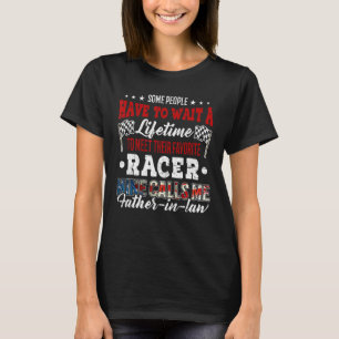Camiseta Algumas Pessoas Têm Que Esperar A Minha Me Chama D